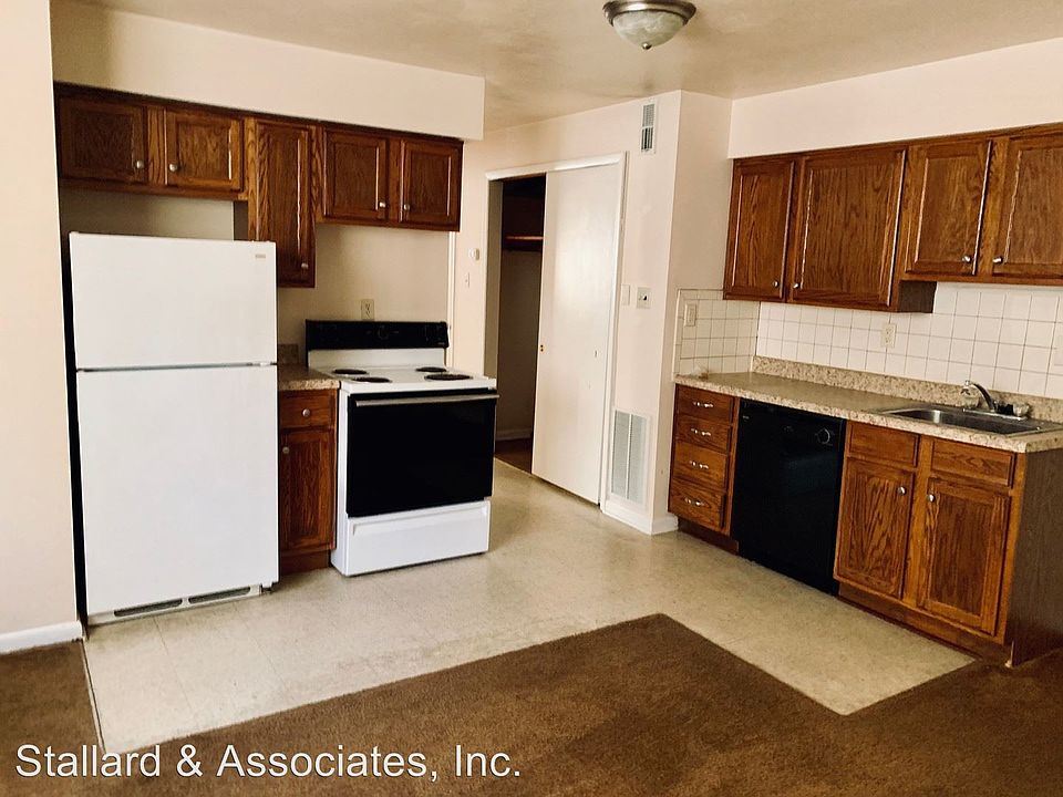 1st image of 2438 E Kelly St APT 28C