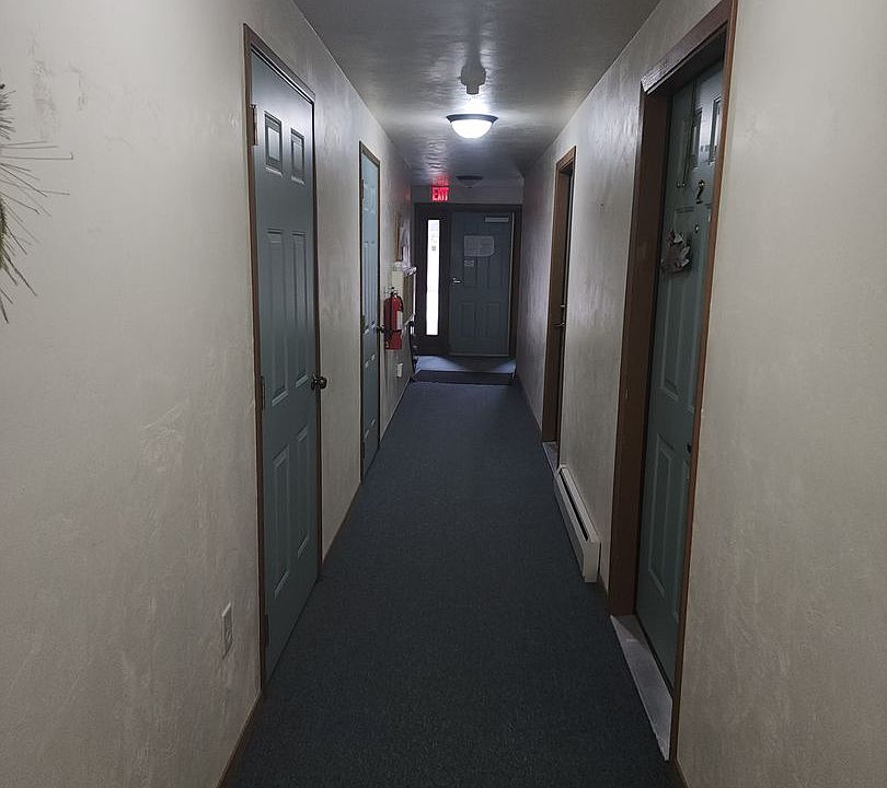 2nd image of 559 S Main St #4