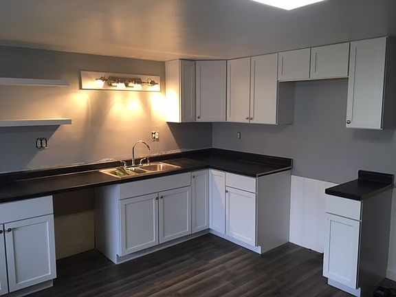 2nd image of 227 Sherman Ave