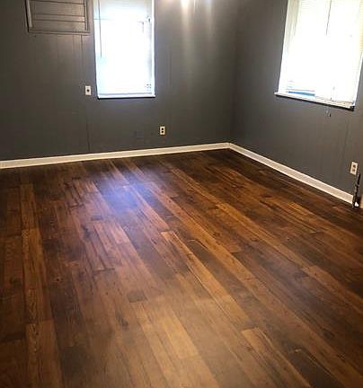 3rd image of 118 Dogwood Ave
