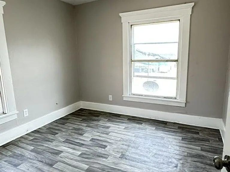 1257 E Erie Ave — Photo 5