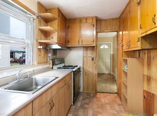 17015 84th Rd, Jamaica, NY 11432