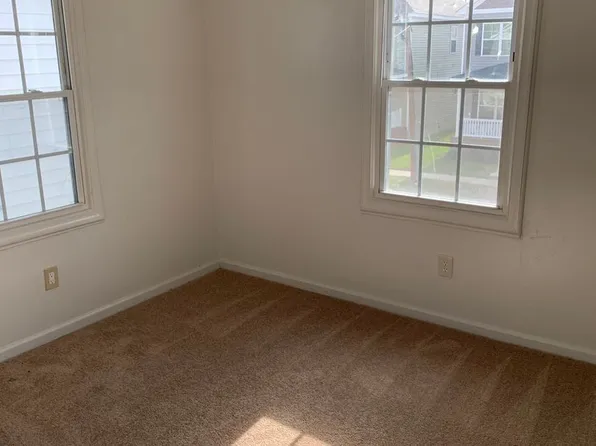 2126 Queen St, Portsmouth, VA 23704