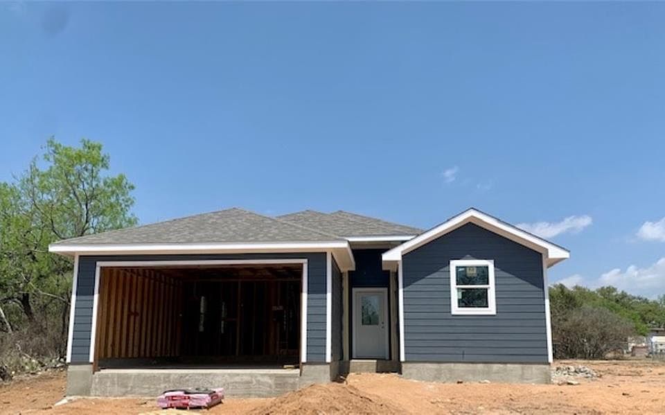 1st image of 404 Sagehill Dr