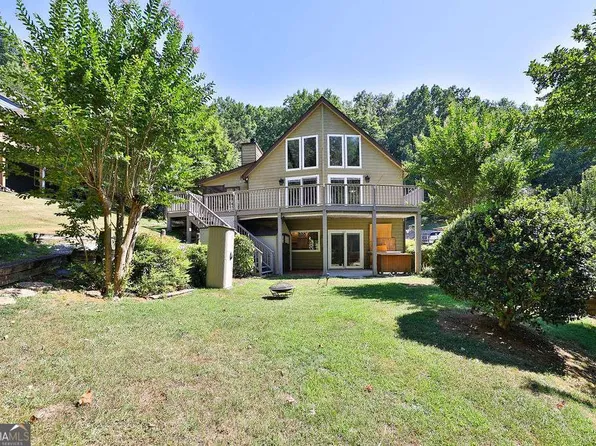 8865 Knoll Dr, Gainesville, GA 30506