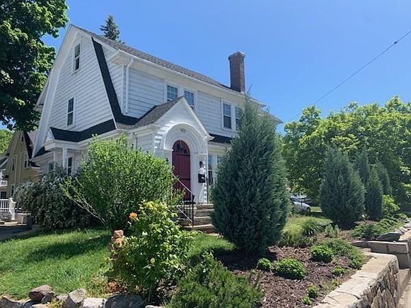 1st image of 621 Adams St #621