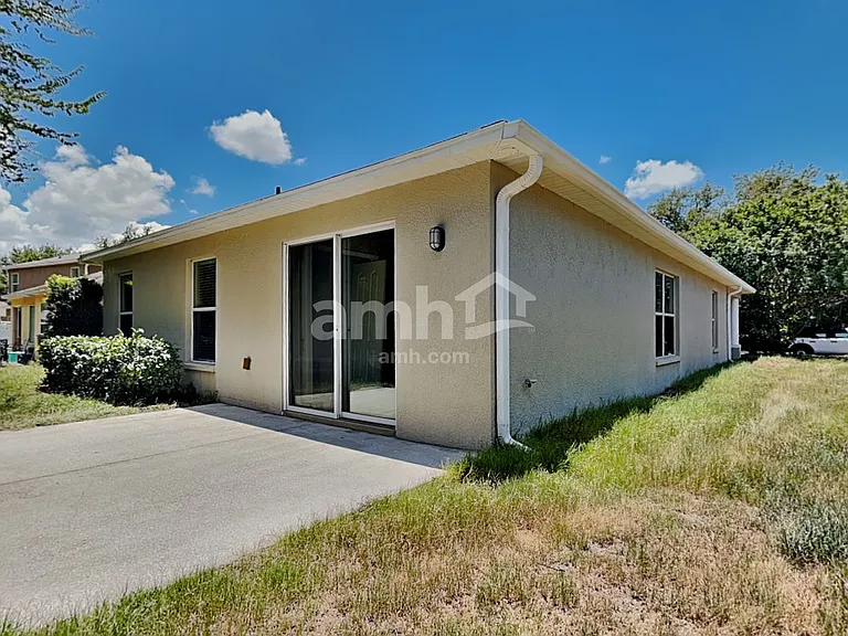 18025 Cypress Bay Pkwy — Photo 15
