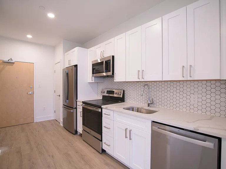 1325 N Lee St #401 — Photo 9