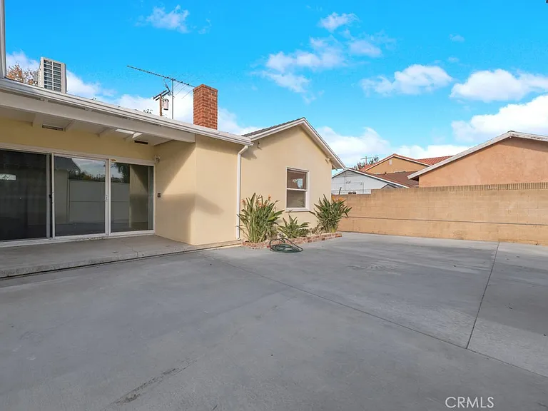 7758 Mason Ave — Photo 25