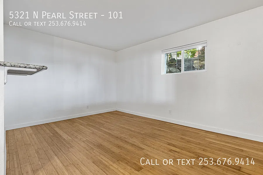 Building Photo - 5321 N Pearl St #101
