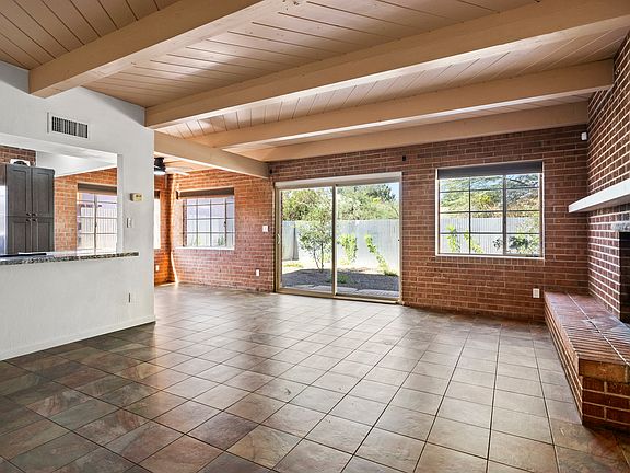 Open living area with breakfast bar