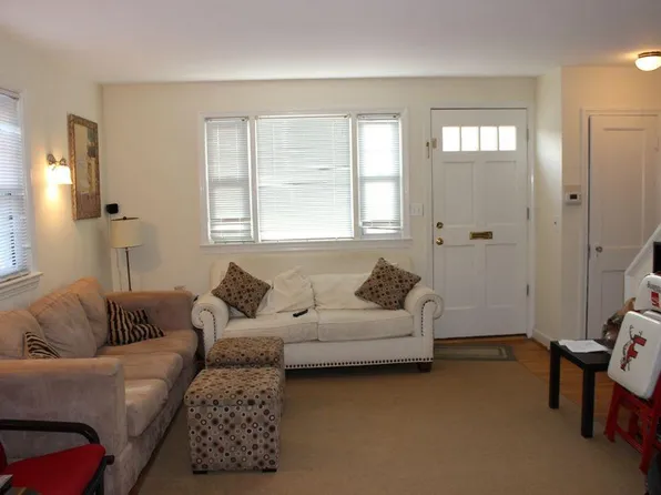 633 N Nelson St, Arlington, VA 22203