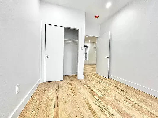 Rented by City Connections Realty | media 11