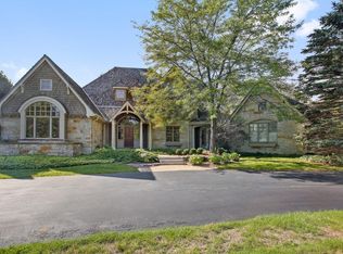 11429 N Justin Dr, Mequon, WI 53092