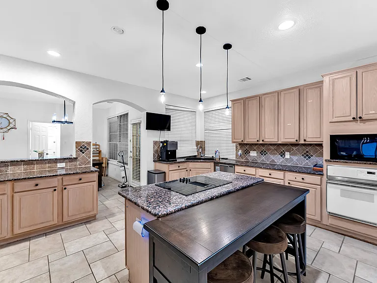 3108 Glory Ln — Photo 32