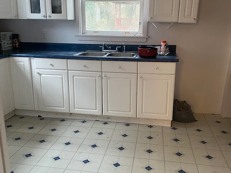 4574 Innes Ave — Photo 9