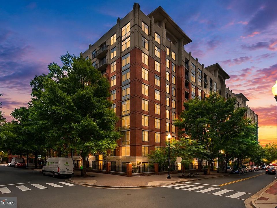 1st image of 1021 N Garfield St APT 517