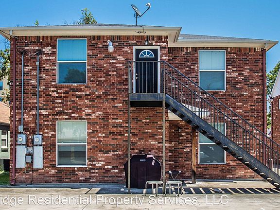 3rd image of 3222 S University Dr