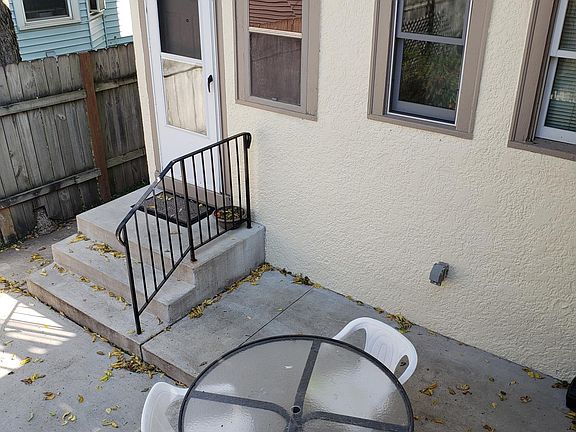 4th image of 3120 Dupont Ave S #3