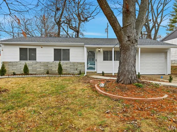 4815 Orange Blossom Ln, Hazelwood, MO 63042