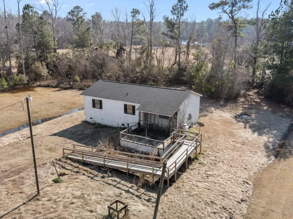 270 Smith Creek Rd, Bayboro, NC 28515