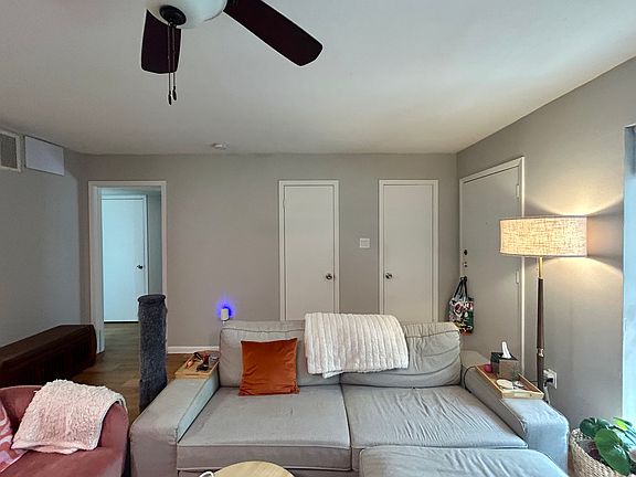 2nd image of 2207 Leon St APT 209