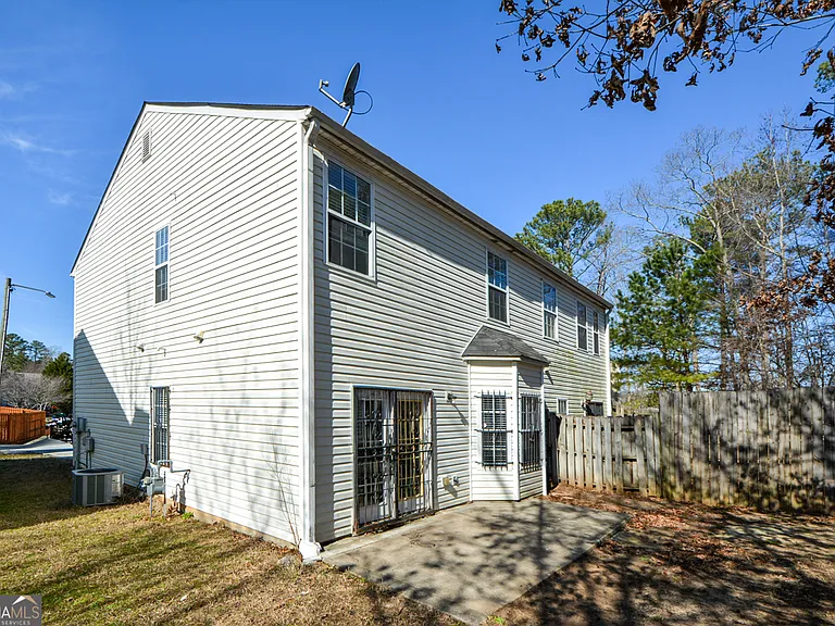 5460 Hampton Ct — Photo 46