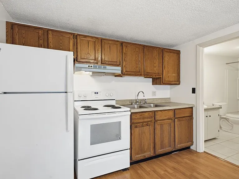 155 Main St #4 — Photo 8