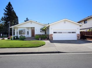 301 Brentwood Dr, Watsonville, CA 95076