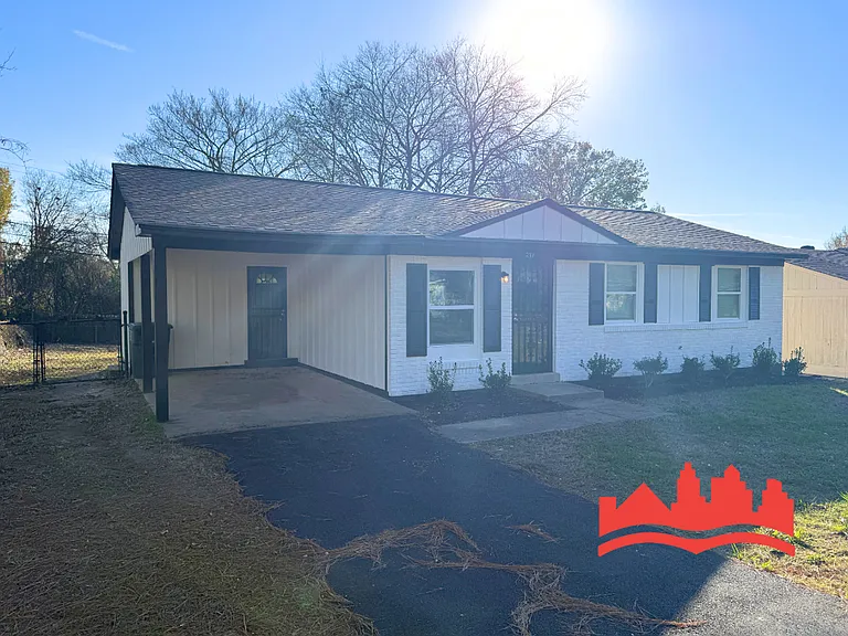 271 W Levi Rd — Photo 4