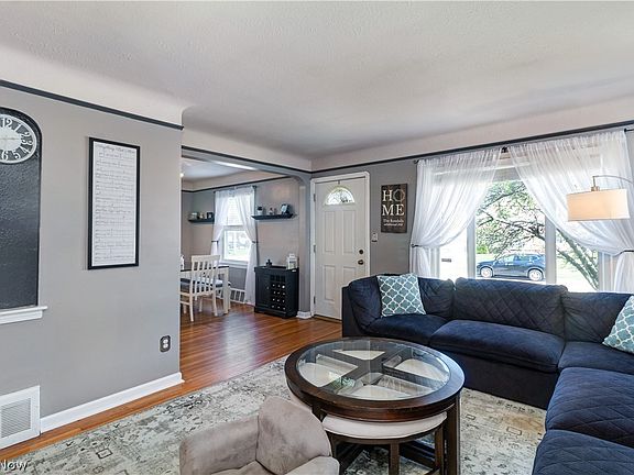 4th image of 6452 Westminster Dr