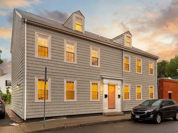 17 Daniels St #1, Salem, MA 01970