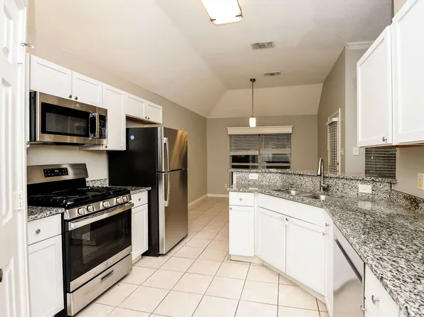 1803 Fairfax Dr, Mansfield, TX 76063