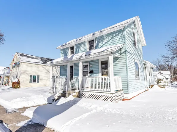 202 N Superior St, De Pere, WI 54115