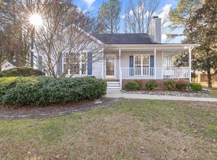 301 Buckfield Ln, Holly Springs, NC 27540