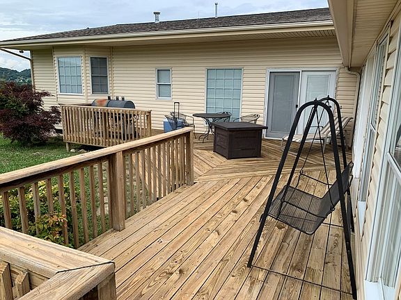 5th image of 421 Callaway Dr #B