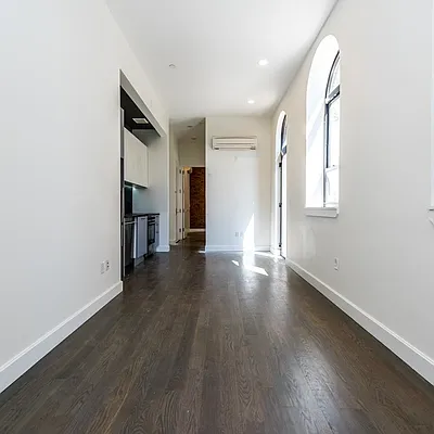 Rented by Nooklyn NYC LLC | media 35