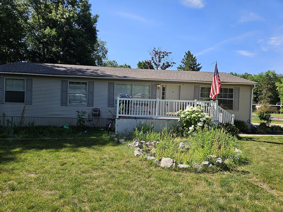 1st image of 9294 Whispering Pines Ave