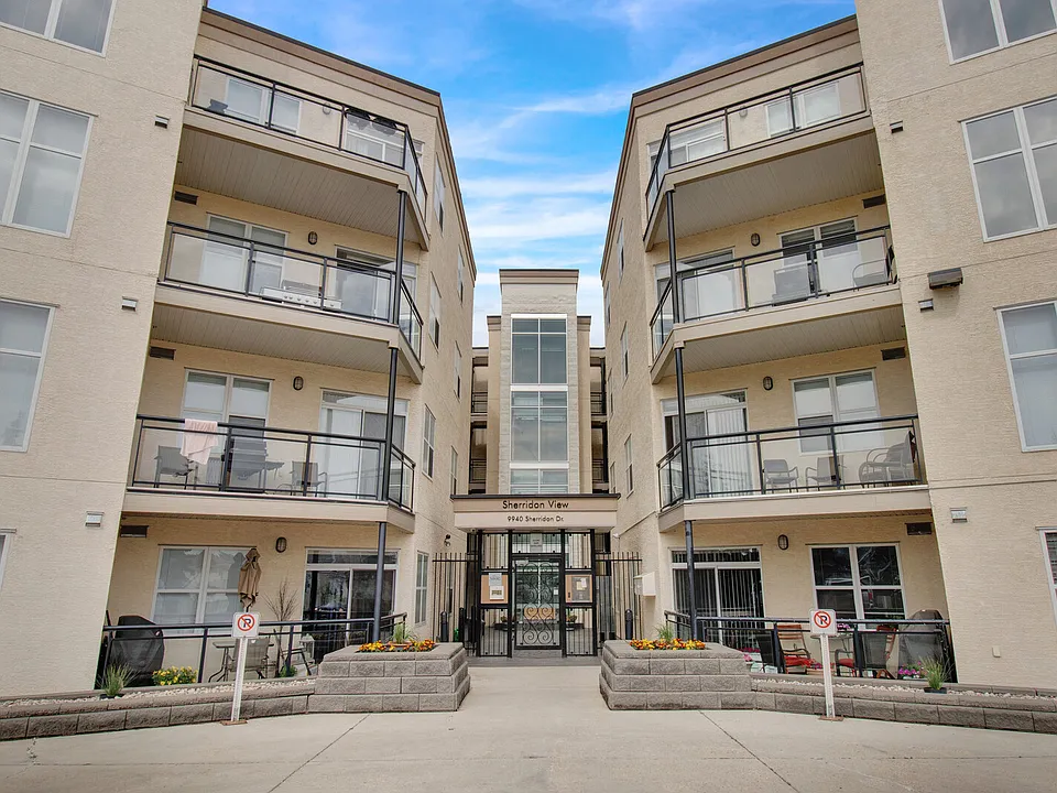 9940 Sherridon Dr #215