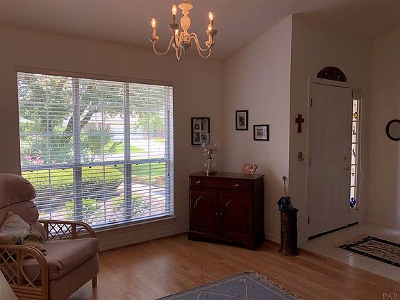 3rd image of 6407 Arbor Ln