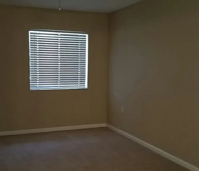 291 SW Palm Dr #303 — Photo 8