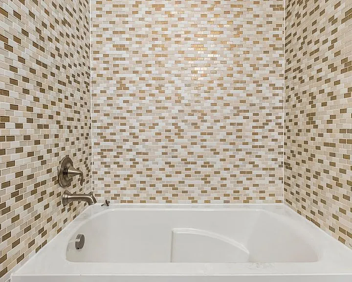 2105 Town Centre Dr #5 — Photo 17