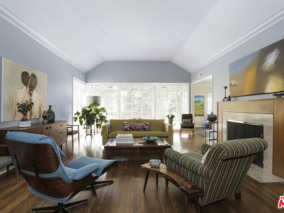 3rd image of 5724 Green Oak Dr
