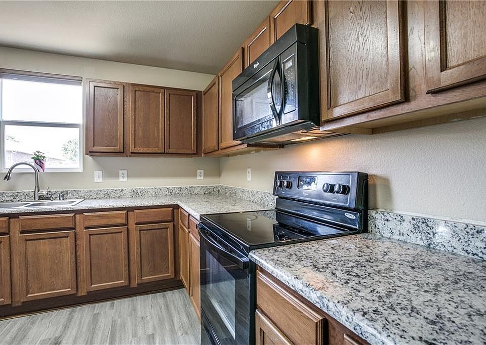 1st image of 703 Honey Hollow Dr