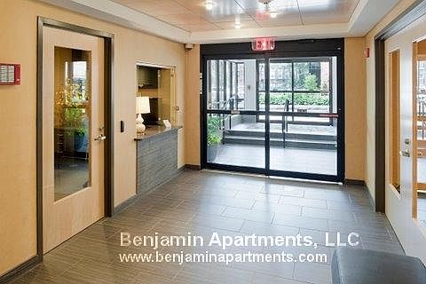 3rd image of 11 Camelot Ct APT 1E
