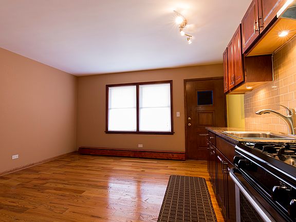 4th image of 5916 N Odell Ave APT 3BB