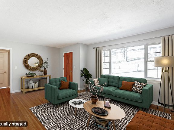 2nd image of 922 Belvoir Hills Cir