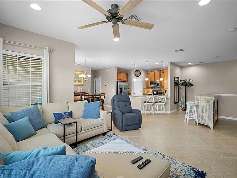 23520 Alamanda Dr #202 — Photo 11
