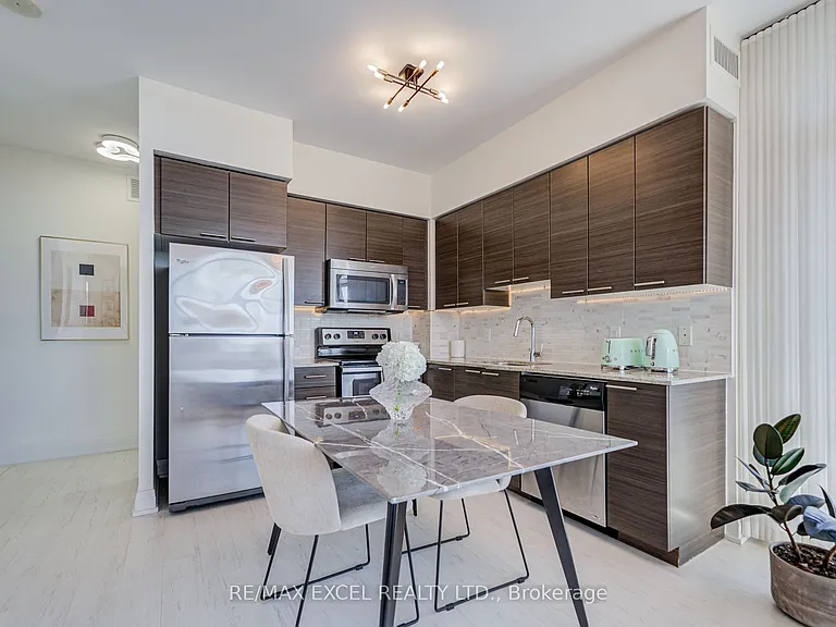 85 N Park Rd S #705 — Photo 9