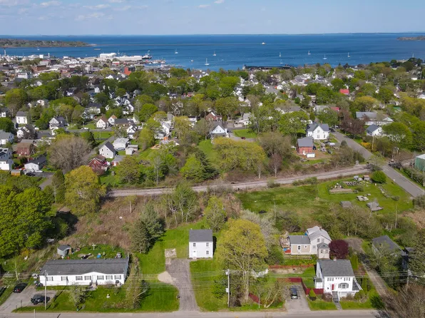 59 Broadway, Rockland, ME 04841